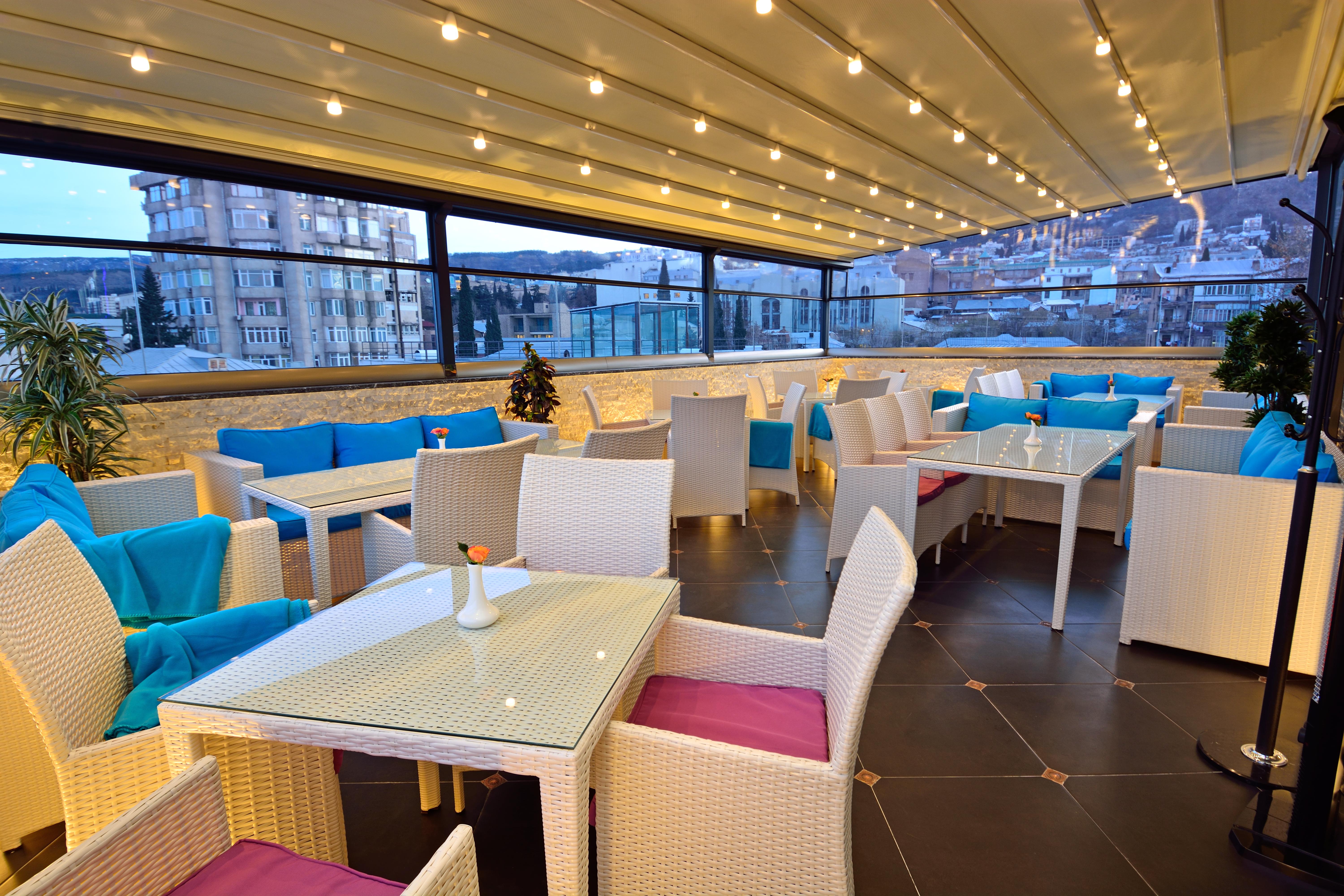 River Side Hotel Tbilisi Exterior foto Skyline